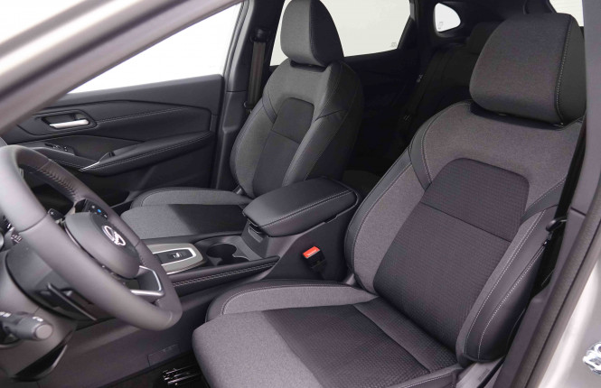 NISSAN_NISSAN_QASHQAI_2547547_6.jpg