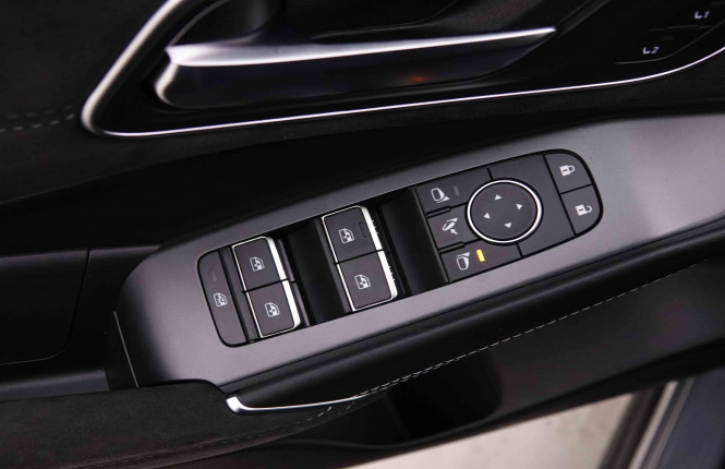 NISSAN_NISSAN_QASHQAI_2547848_21.jpg