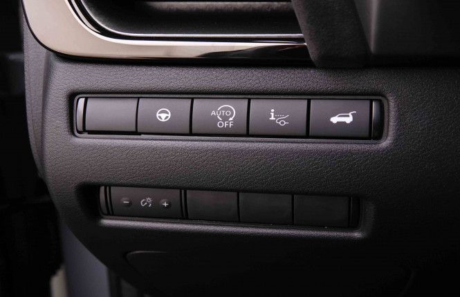 NISSAN_NISSAN_QASHQAI_2547848_9.jpg