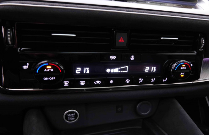 NISSAN_NISSAN_QASHQAI_2547850_14.jpg