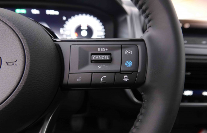 NISSAN_NISSAN_QASHQAI_2547903_18.jpg
