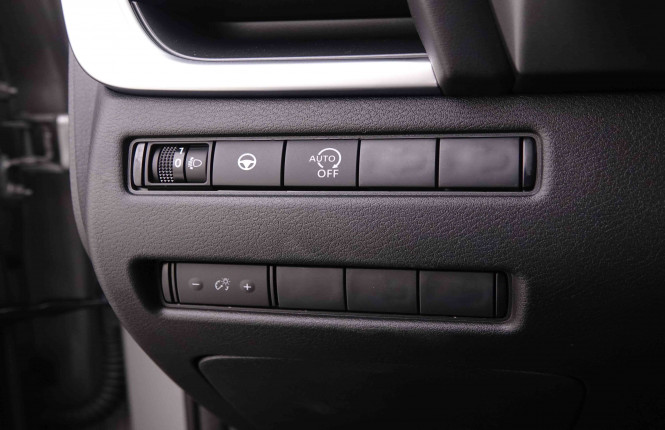 NISSAN_NISSAN_QASHQAI_2547907_8.jpg