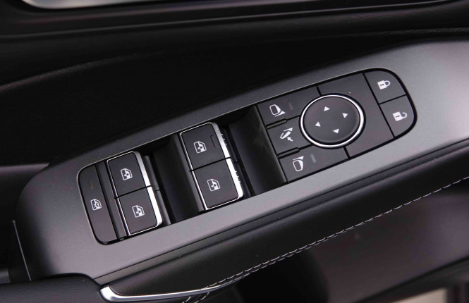 NISSAN_NISSAN_QASHQAI_2547915_18.jpg