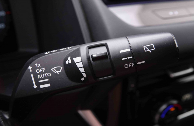 NISSAN_NISSAN_QASHQAI_2549183_16.jpg