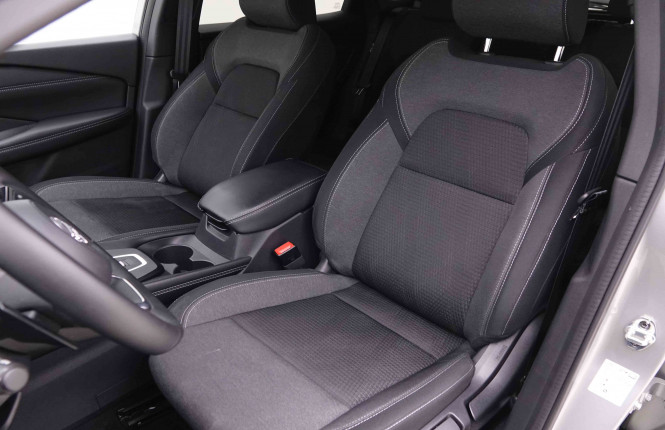 NISSAN_NISSAN_QASHQAI_2549183_6.jpg
