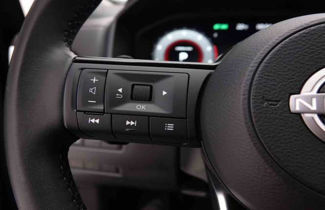 NISSAN_NISSAN_QASHQAI_2549184_17.jpg