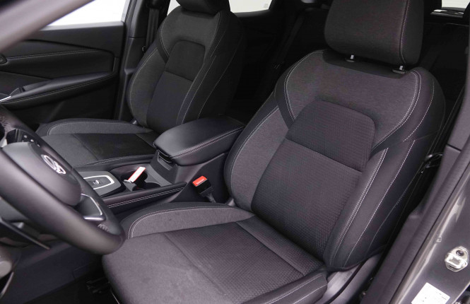 NISSAN_NISSAN_QASHQAI_2549186_6.jpg