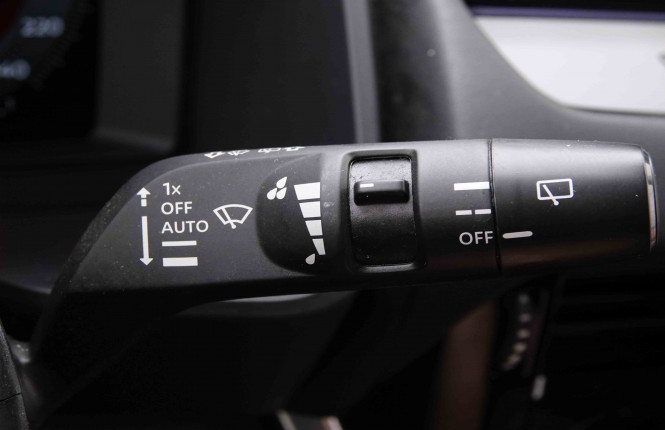 NISSAN_NISSAN_QASHQAI_2549187_16.jpg