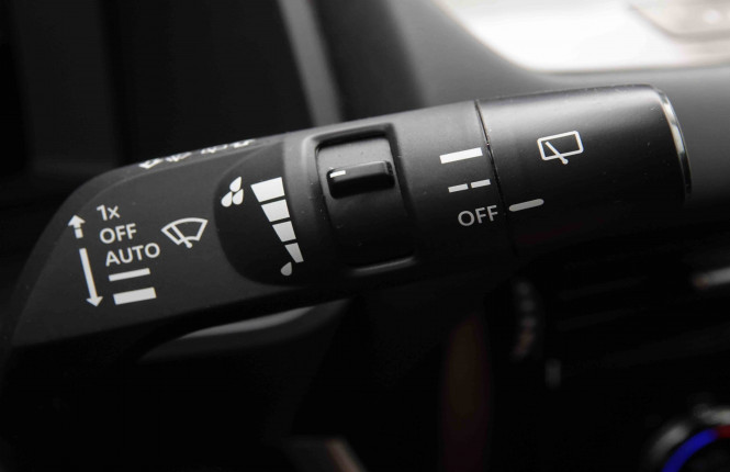 NISSAN_NISSAN_QASHQAI_2549337_17.jpg