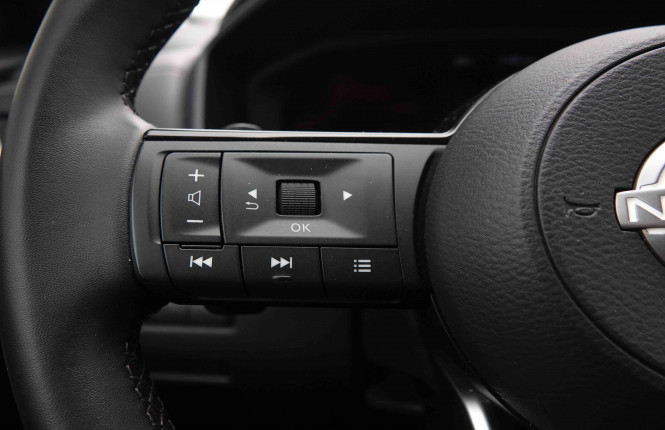 NISSAN_NISSAN_QASHQAI_2549337_18.jpg