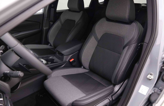 NISSAN_NISSAN_QASHQAI_2550375_6.jpg
