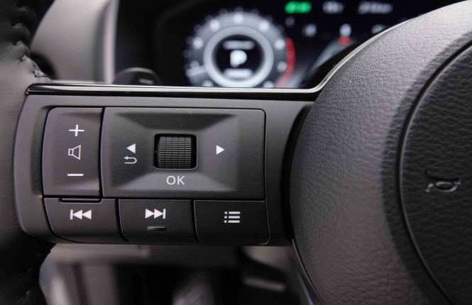 NISSAN_NISSAN_QASHQAI_2550660_18.jpg NISSAN_NISSAN_QASHQAI_2550660_18.jpg