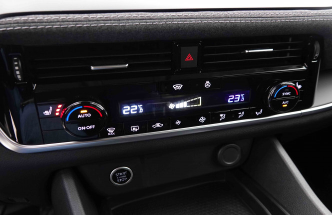 NISSAN_NISSAN_QASHQAI_2551479_13.jpg NISSAN_NISSAN_QASHQAI_2551479_13.jpg