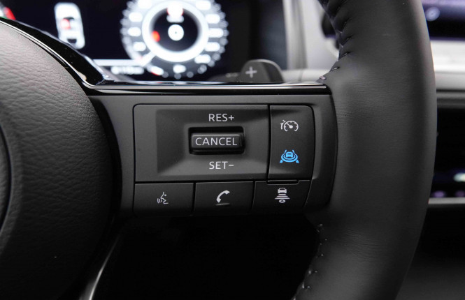 NISSAN_NISSAN_QASHQAI_2652942_18.jpg
