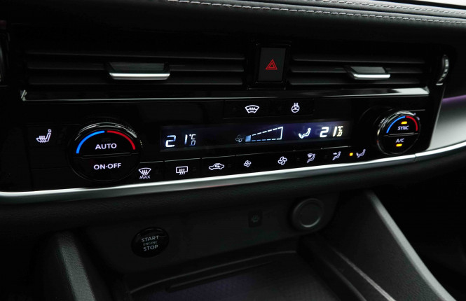 NISSAN_NISSAN_QASHQAI_2653742_14.jpg