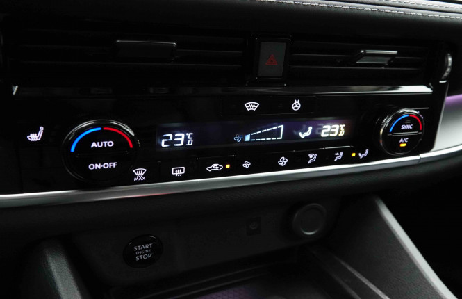 NISSAN_NISSAN_QASHQAI_2653743_15.jpg