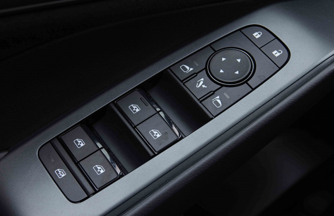 NISSAN_NISSAN_QASHQAI_2655137_21.jpg NISSAN_NISSAN_QASHQAI_2655137_21.jpg