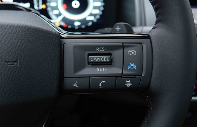 NISSAN_NISSAN_QASHQAI_2655138_21.jpg NISSAN_NISSAN_QASHQAI_2655138_21.jpg