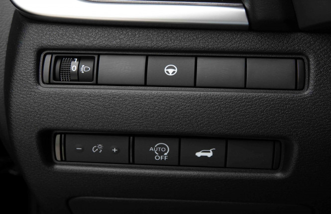 NISSAN_NISSAN_XTRAIL_2653472_21.jpg