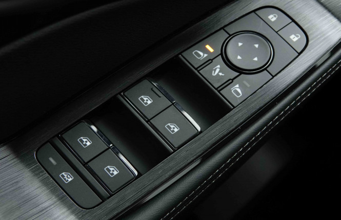NISSAN_NISSAN_XTRAIL_2653488_18.jpg NISSAN_NISSAN_XTRAIL_2653488_18.jpg