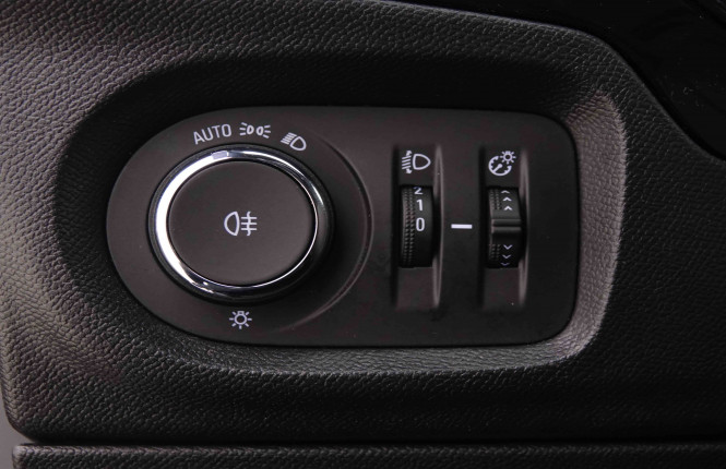 OPEL_OPEL_CORSA_2550542_8.jpg