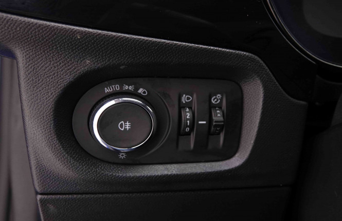 OPEL_OPEL_CORSA_2551281_18.jpg OPEL_OPEL_CORSA_2551281_18.jpg