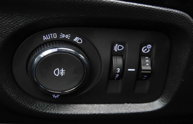 OPEL_OPEL_CORSA_2652538_19.jpg OPEL_OPEL_CORSA_2652538_19.jpg