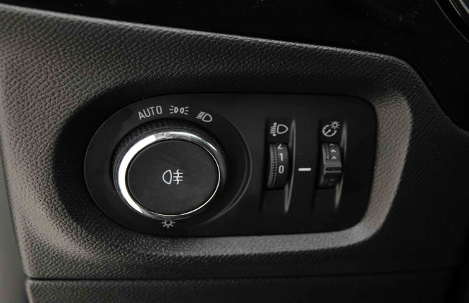 OPEL_OPEL_CORSA_2654559_19.jpg OPEL_OPEL_CORSA_2654559_19.jpg