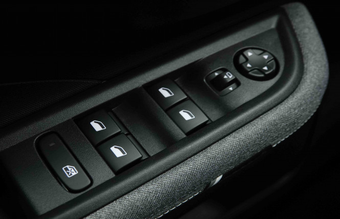 OPEL_OPEL_FRONTERA_2653527_18.jpg OPEL_OPEL_FRONTERA_2653527_18.jpg