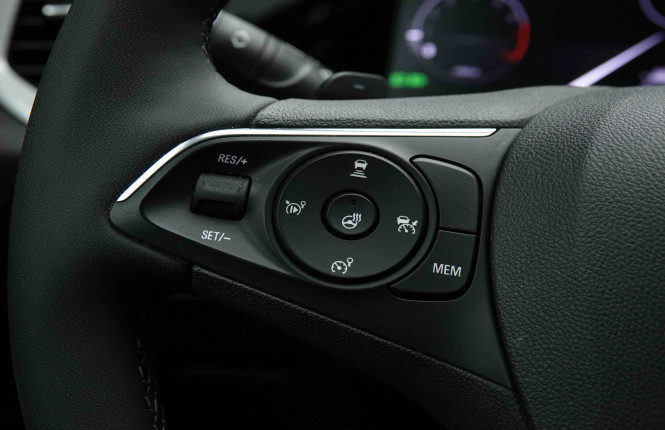 OPEL_OPEL_GRANDLAND_2654021_18.jpg OPEL_OPEL_GRANDLAND_2654021_18.jpg