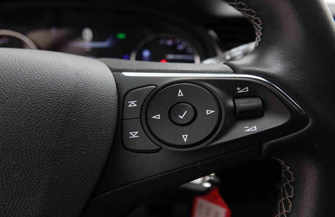 OPEL_OPEL_INSIGNIA_2550876_17.jpg OPEL_OPEL_INSIGNIA_2550876_17.jpg