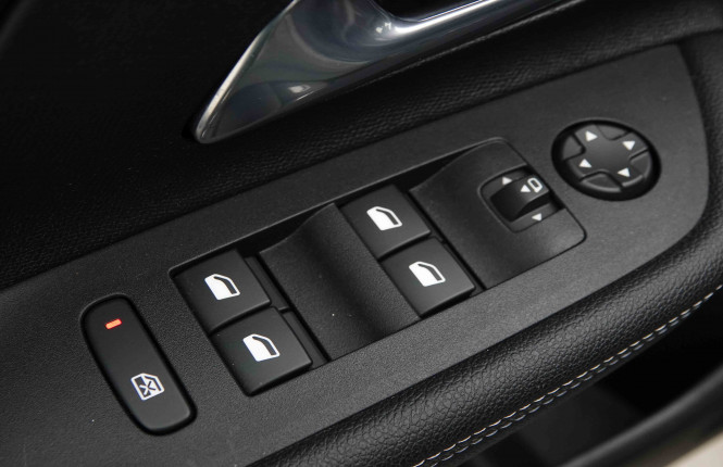 OPEL_OPEL_MOKKA_2653647_19.jpg