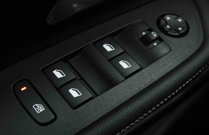OPEL_OPEL_MOKKA_2654262_18.jpg OPEL_OPEL_MOKKA_2654262_18.jpg