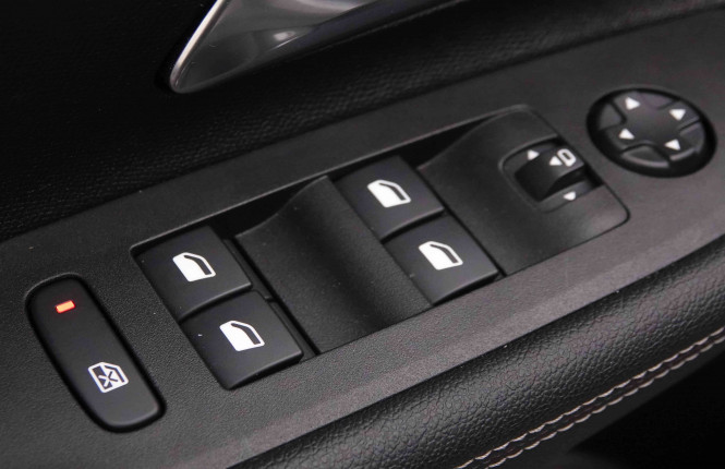 OPEL_OPEL_MOKKA_E_2652515_21.jpg OPEL_OPEL_MOKKA_E_2652515_21.jpg