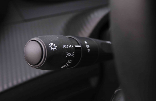 PEUGEOT_PEUGEOT_2008_2547557_16.jpg