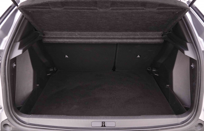 PEUGEOT_PEUGEOT_2008_2547557_5.jpg