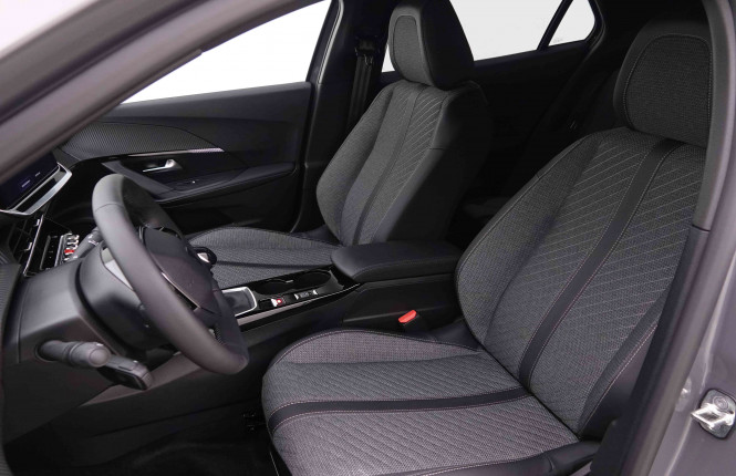 PEUGEOT_PEUGEOT_2008_2547559_6.jpg