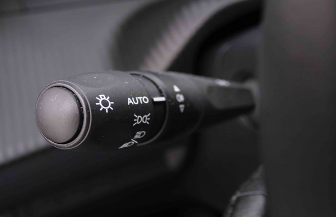 PEUGEOT_PEUGEOT_2008_2547564_14.jpg