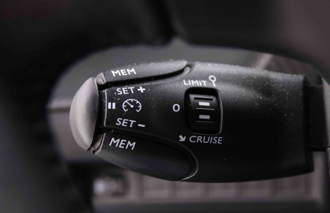 PEUGEOT_PEUGEOT_2008_2547564_16.jpg