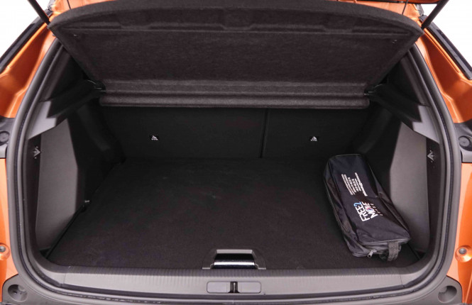 PEUGEOT_PEUGEOT_2008_2547571_5.jpg