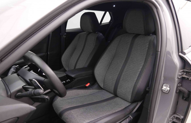 PEUGEOT_PEUGEOT_2008_2548154_6.jpg