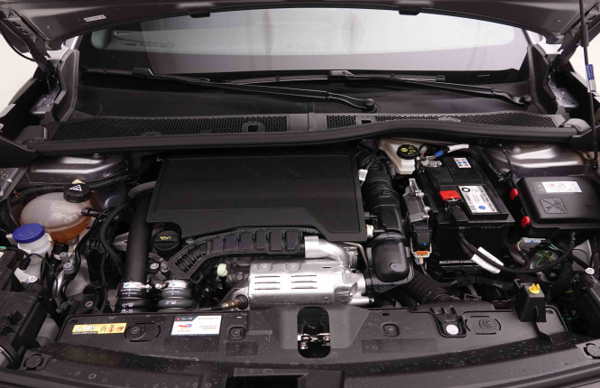 PEUGEOT_PEUGEOT_2008_2548156_24.jpg