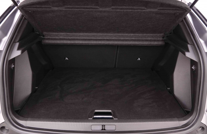 PEUGEOT_PEUGEOT_2008_2548312_5.jpg