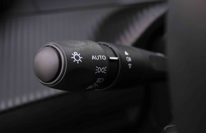 PEUGEOT_PEUGEOT_2008_2548640_15.jpg