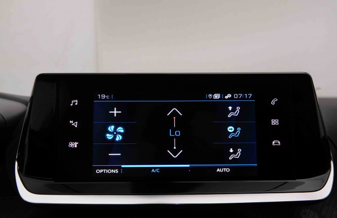 PEUGEOT_PEUGEOT_2008_2549045_13.jpg