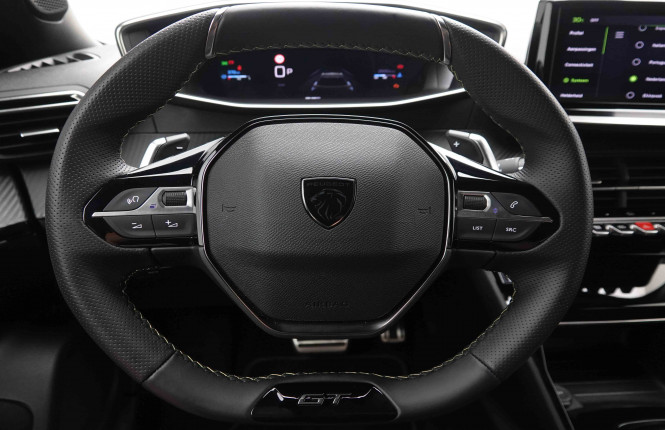 PEUGEOT_PEUGEOT_2008_2549779_8.jpg