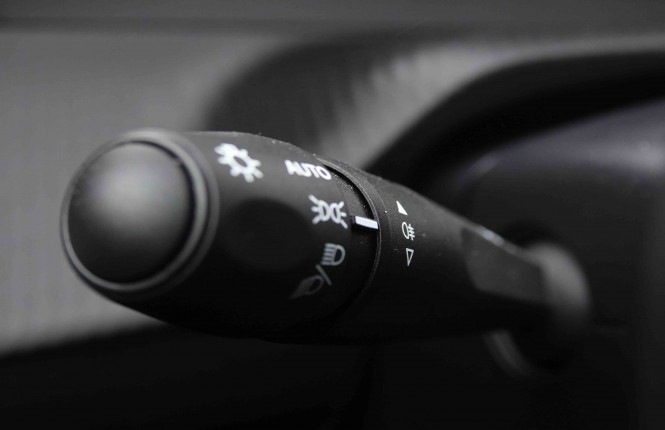 PEUGEOT_PEUGEOT_2008_2550544_16.jpg