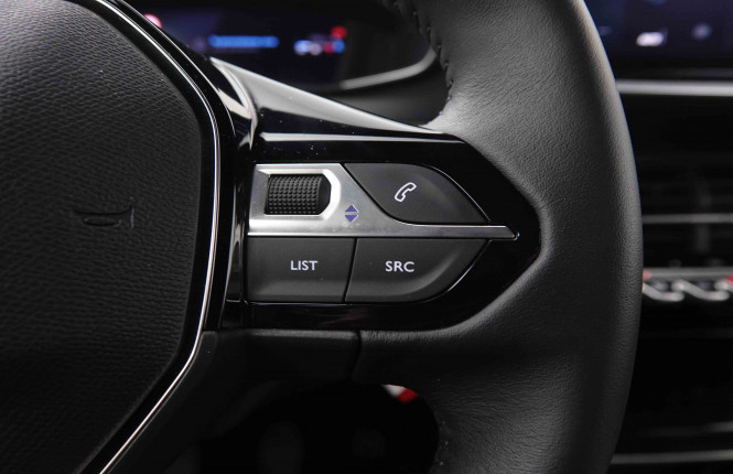 PEUGEOT_PEUGEOT_2008_2550544_19.jpg