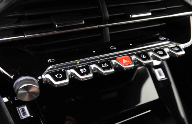 PEUGEOT_PEUGEOT_2008_2550707_13.jpg PEUGEOT_PEUGEOT_2008_2550707_13.jpg