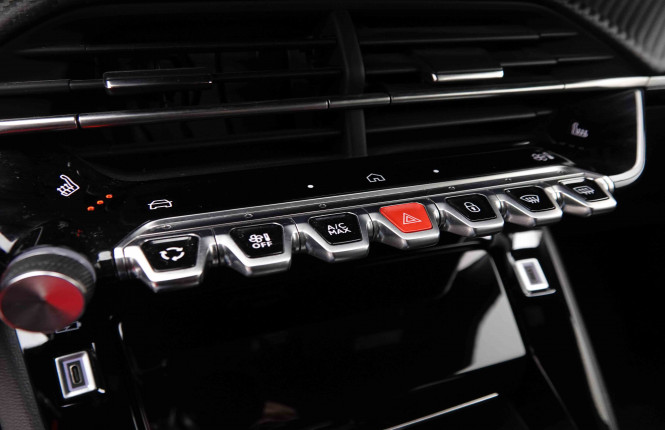 PEUGEOT_PEUGEOT_2008_2551284_13.jpg PEUGEOT_PEUGEOT_2008_2551284_13.jpg